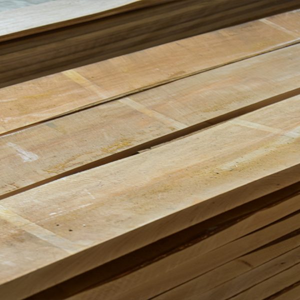 Legname segato grezzo ontano, spessore 30 mm (5/4"), sotto 2C