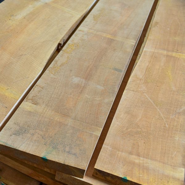 Legname segato grezzo ontano, spessore 50 mm (8/4"), sotto 2C