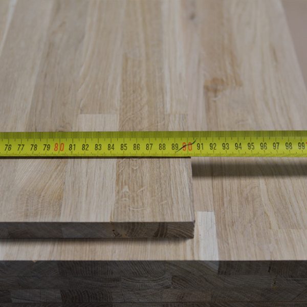 Eurooppalaisen tammen liimapuulevy, sormijatkettu, paksuus 0.75″/19mm, laatuluokka 1