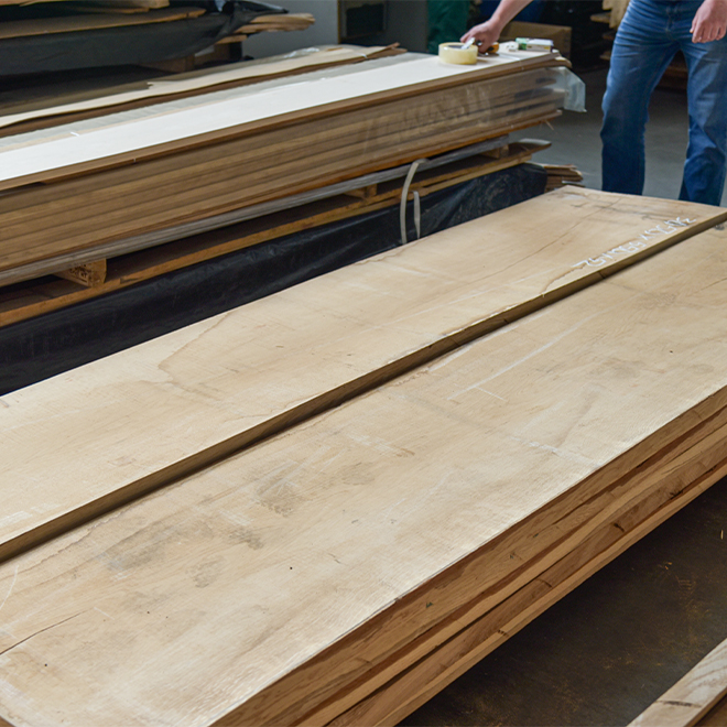 European Oak Rough-Sawn Lumber, Thickness 30 mm (5/4"), 1C
