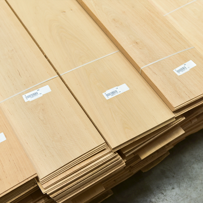 2mm Sawn Alder Veneer, Grade Rustic