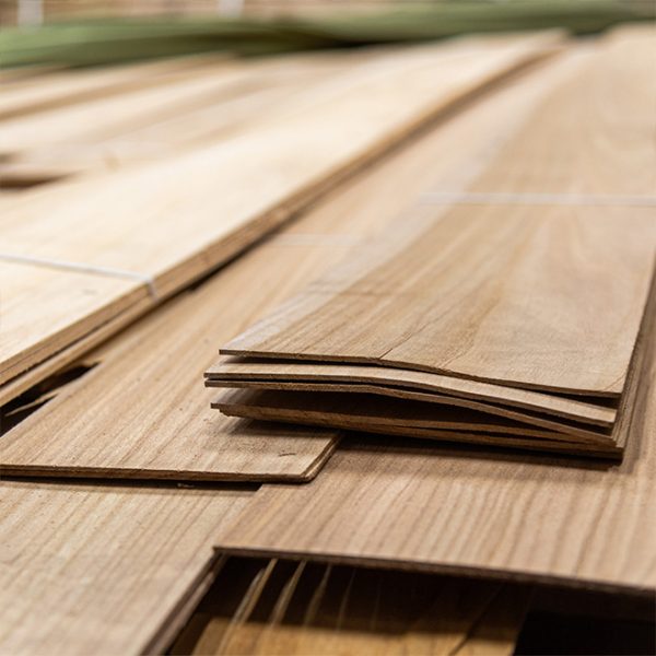 Iepen gezaagd fineer 2mm, kwaliteit A