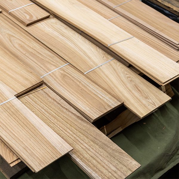 Iepen gezaagd fineer 2mm, kwaliteit A