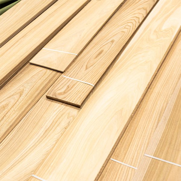 Iepen gezaagd fineer 2mm, kwaliteit A