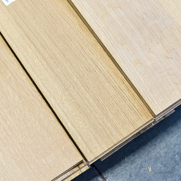 Furnir fierăstruit de stejar european, 2mm, clasa Rustic