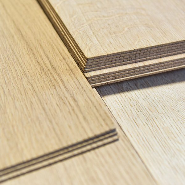 Furnir fierăstruit de stejar european, 2mm, clasa Rustic