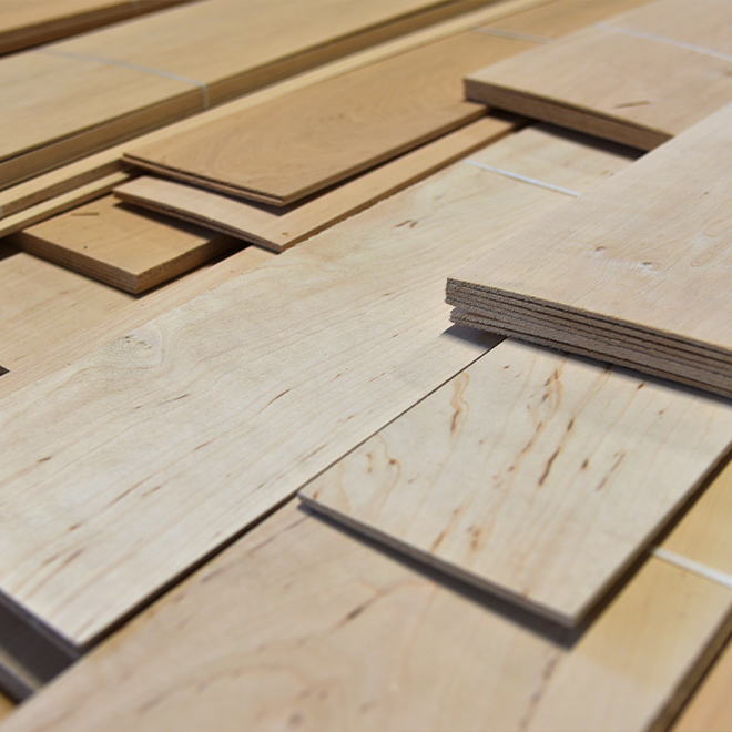 2mm Sawn Hornbeam Veneer, Grade Rustic