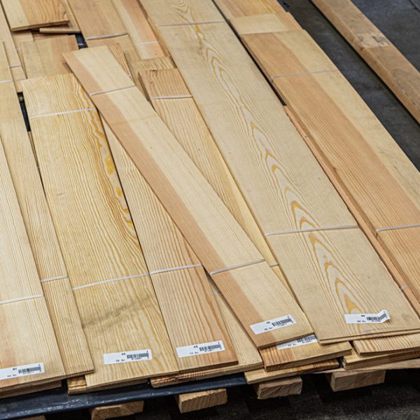 Grenen gezaagd fineer 2mm, kwaliteit A