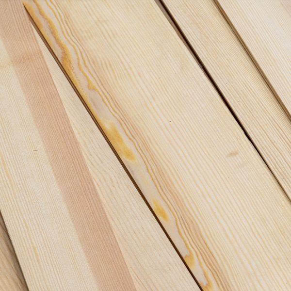 Piallaccio segato di pino, 2mm, scelta Rustica