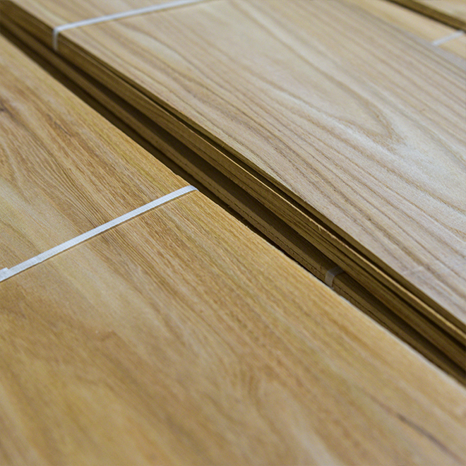 6mm Sawn Elm Veneer, Grade Rustic