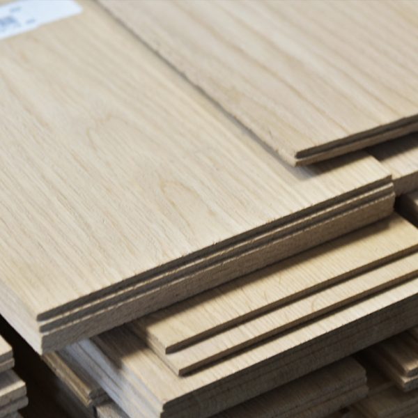 Piallaccio segato di rovere europeo, 6mm, scelta A