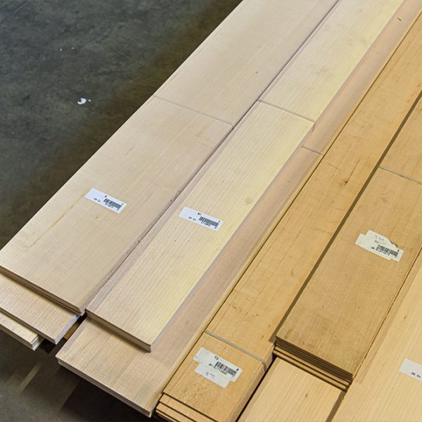 Esdoorn gezaagd fineer 6mm, kwaliteit Rustiek