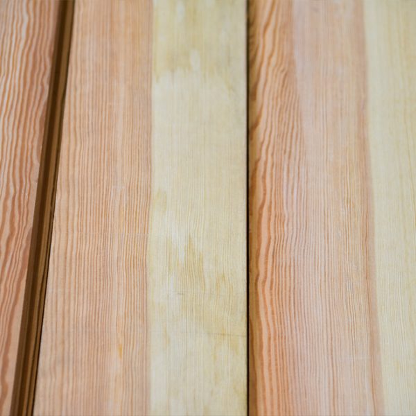 Piallaccio segato di pino, 6mm, scelta Rustica