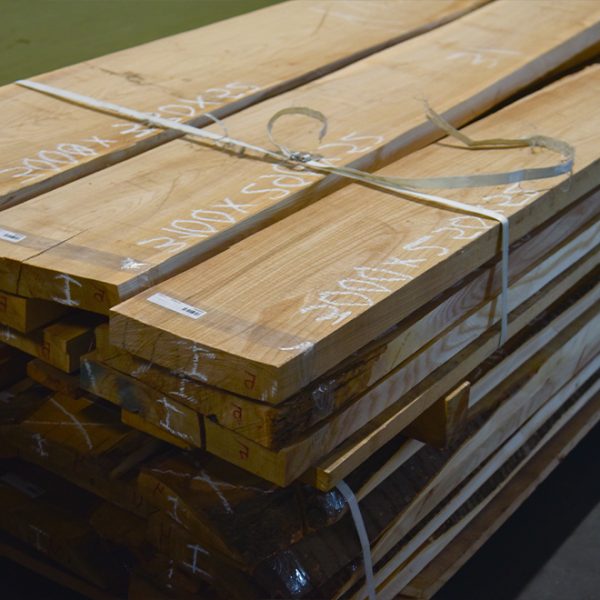 Legname segato grezzo acacia, spessore 30 mm (5/4"), 1C