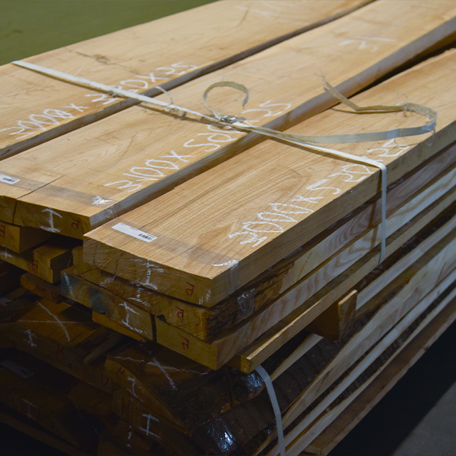 Acacia Rough-Sawn Lumber, Thickness 30 mm (5/4"), 1C