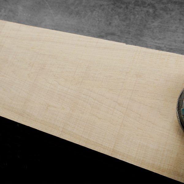 Lehmuksen sahapintainen sahatavara, paksuus 30 mm (5/4"), alle 2C