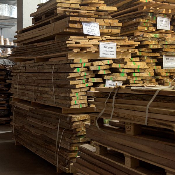 Legname segato grezzo olmo, spessore 30 mm (5/4"), sotto 2C